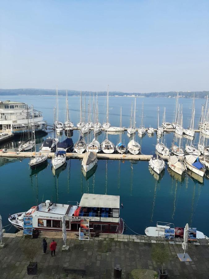 Apartment Marina With Sea View Pula Exterior foto